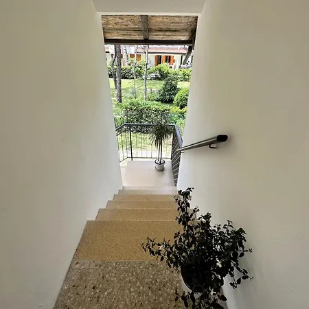 Apartment Beautiful Three-room On The First Floor Of A With Garden