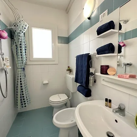 Beautiful Three-room On The First Floor Of A With Garden * Lignano Sabbiadoro